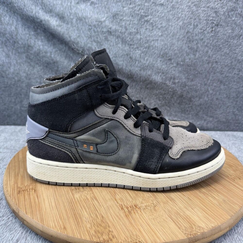 Jordan Air Jordan 1 Mid SE Shoes Boys Size 6Y Gray Black Sneakers DV0438-001